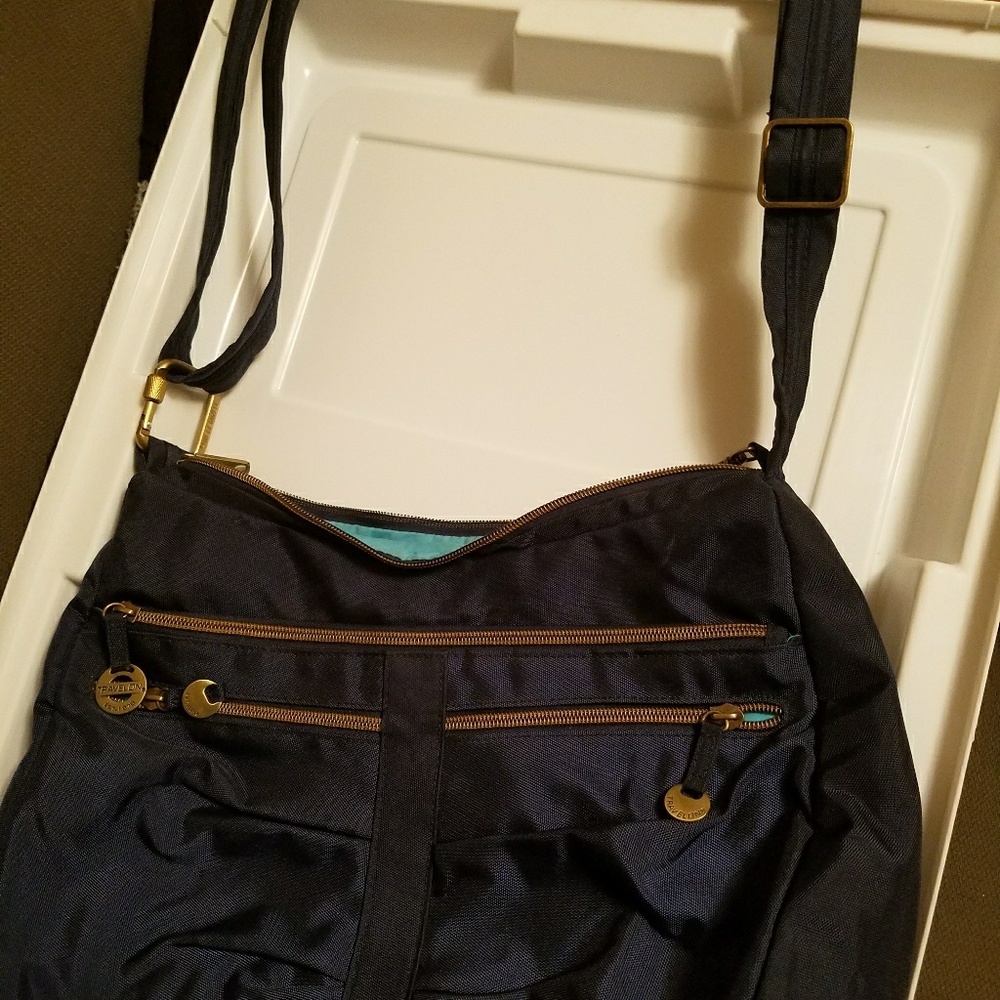 Used Travelon crossbody